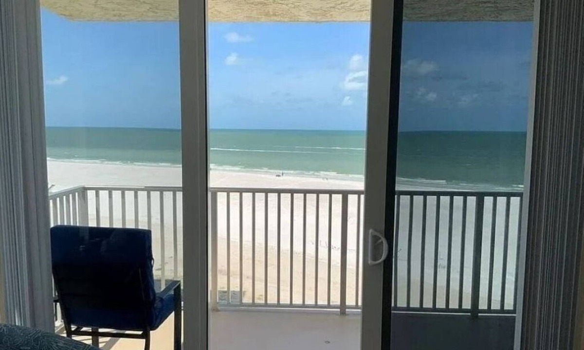 South Island Condo | Stunning Gulf View Condo on the Beach - Steps to Sand & Pool!