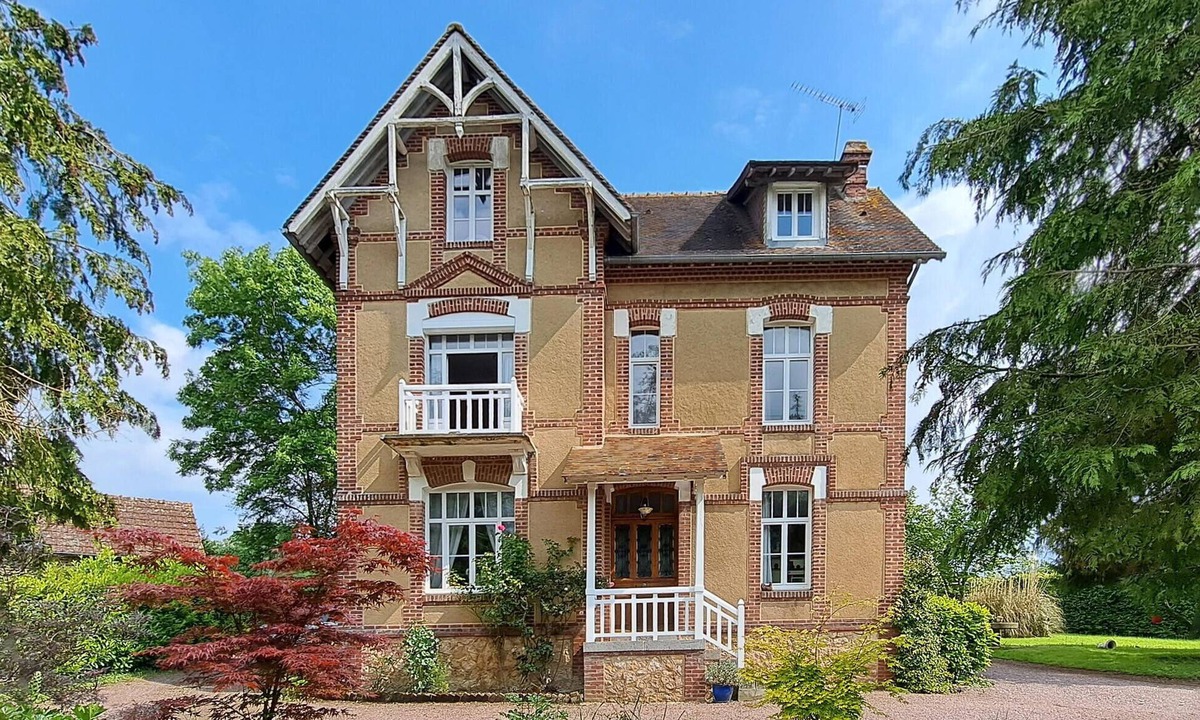 Sainte-Marguerite-de-Viette House | Stunning home in Saint-Pierre-en-Auge with WiFi