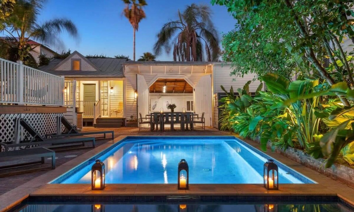 Seventh Ward Bed & Breakfast | Stunning Historic B&B | Heated Pool