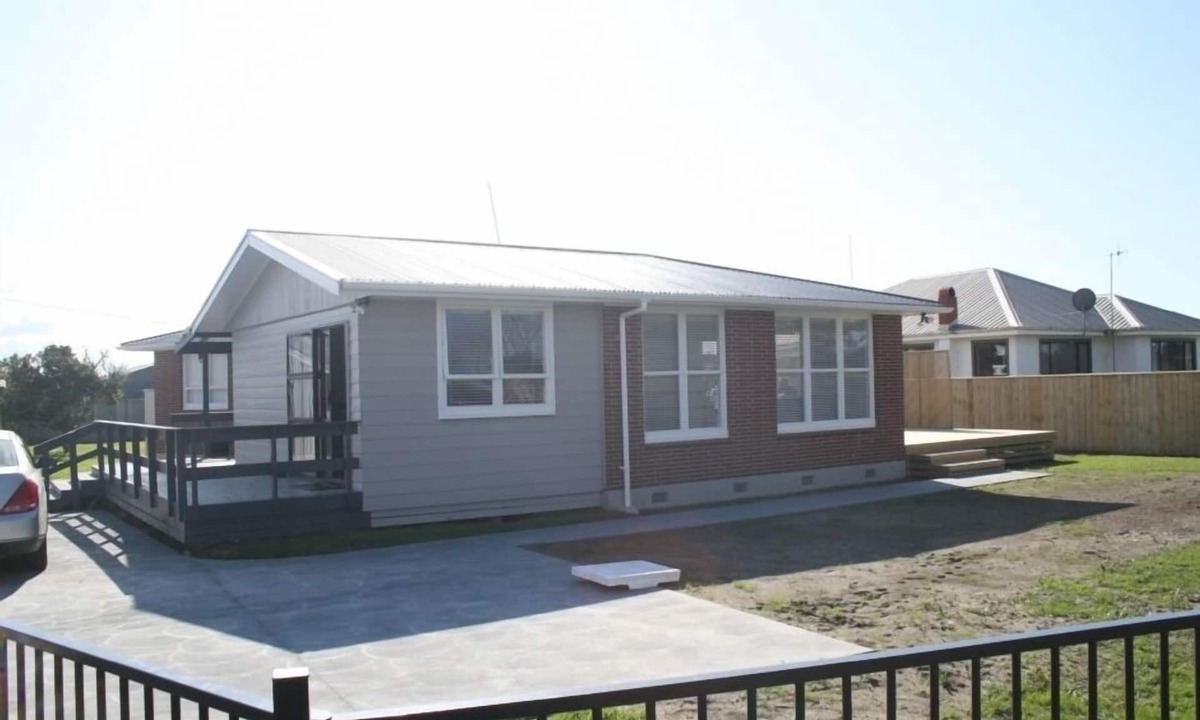 Whakatane House | Stunning holiday home close to beach