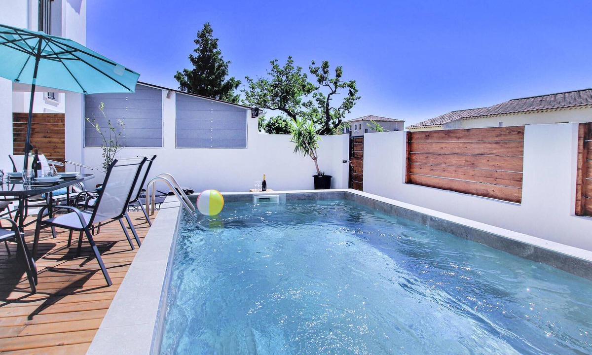 Salon-de-Provence House | Stunning home in Salon de Provence