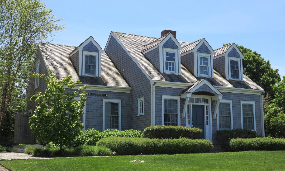 West of Town House | Stunning home- heated pool, spa, firepit, privte acre, walk or free bus to town
