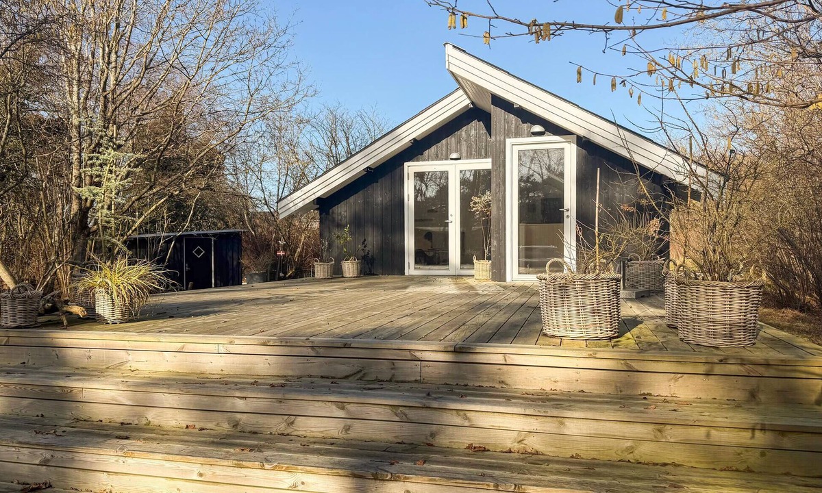 Boderne House | Stunning home in Aakirkeby with WiFi