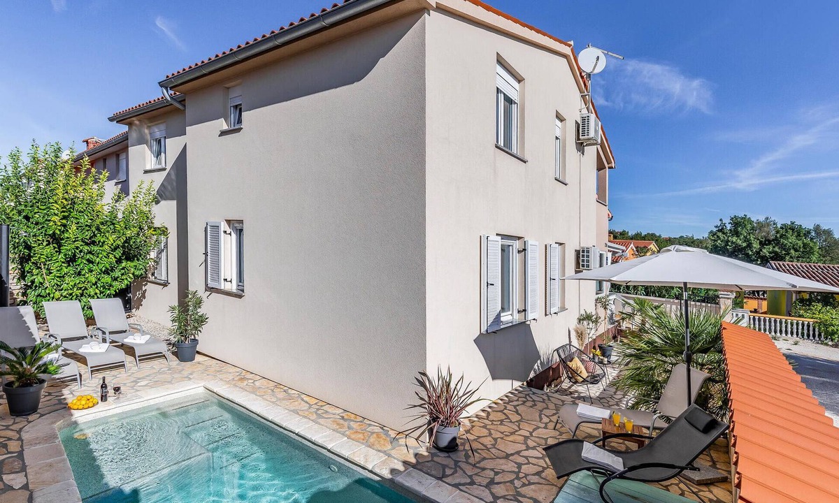 Barbariga House | Stunning home in Betiga
