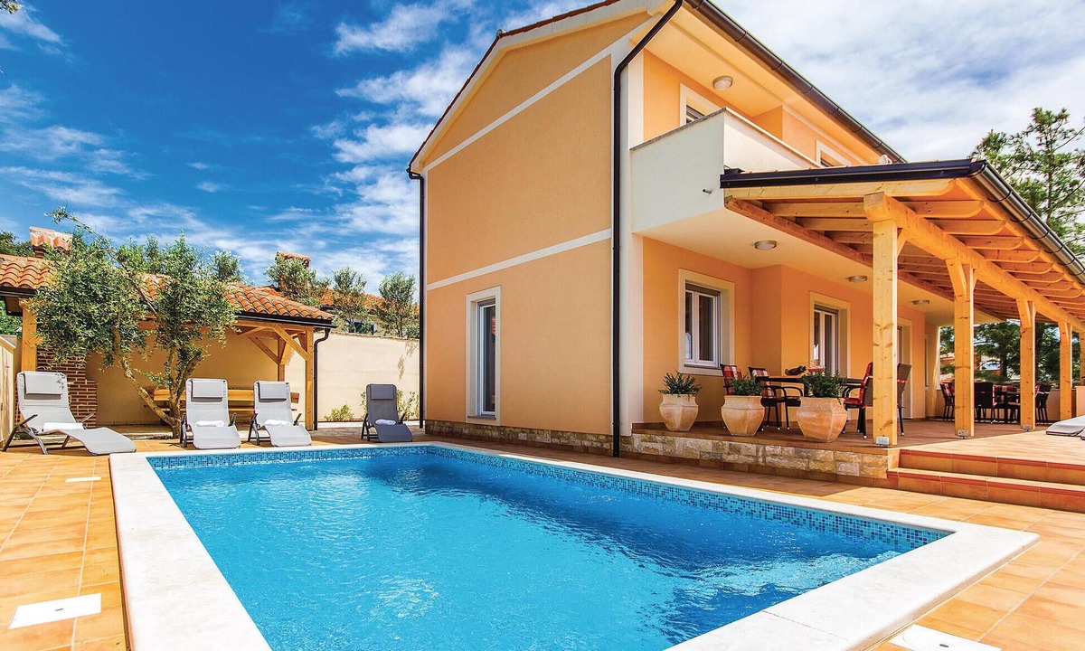 Barbariga House | Stunning home in Betiga