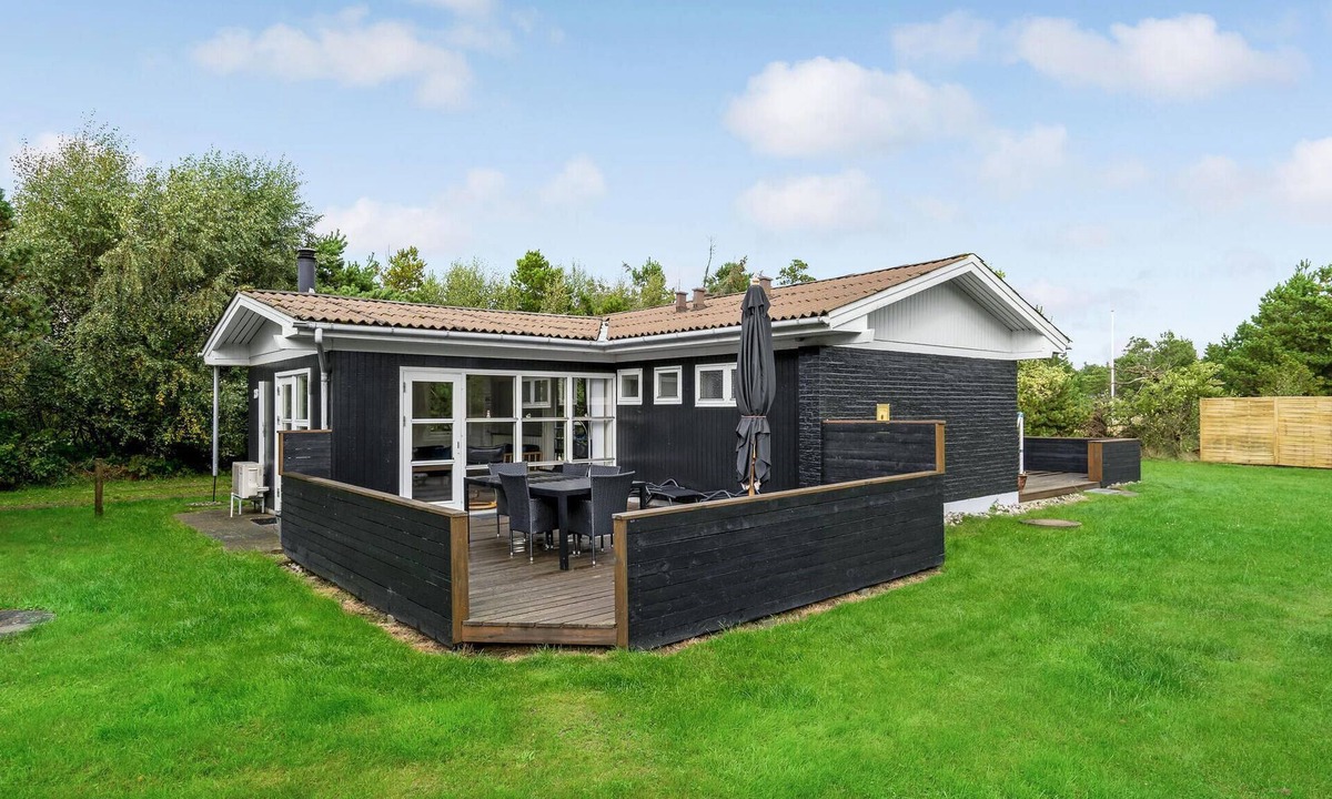 Blavand House | Stunning home in Blåvand with sauna