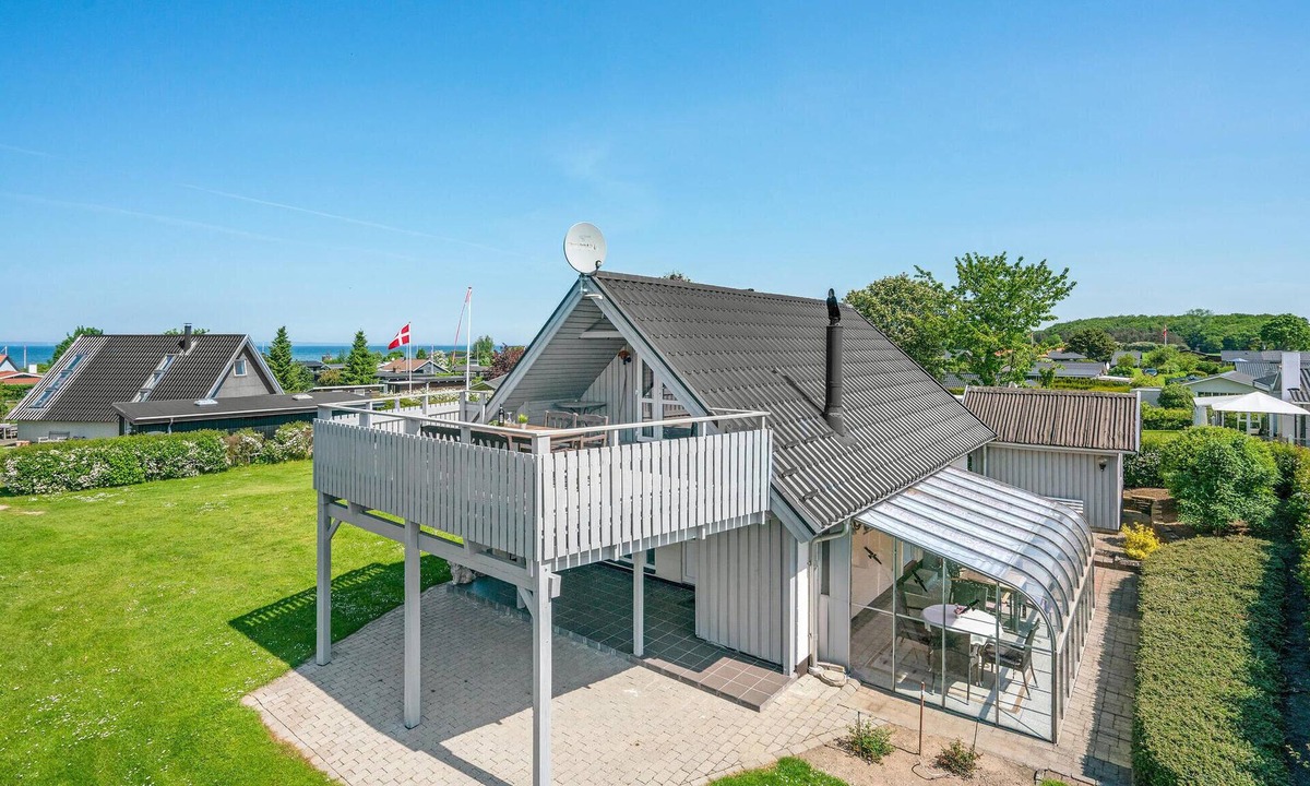 Skastrup Strand House | Stunning home in Bogense with WiFi