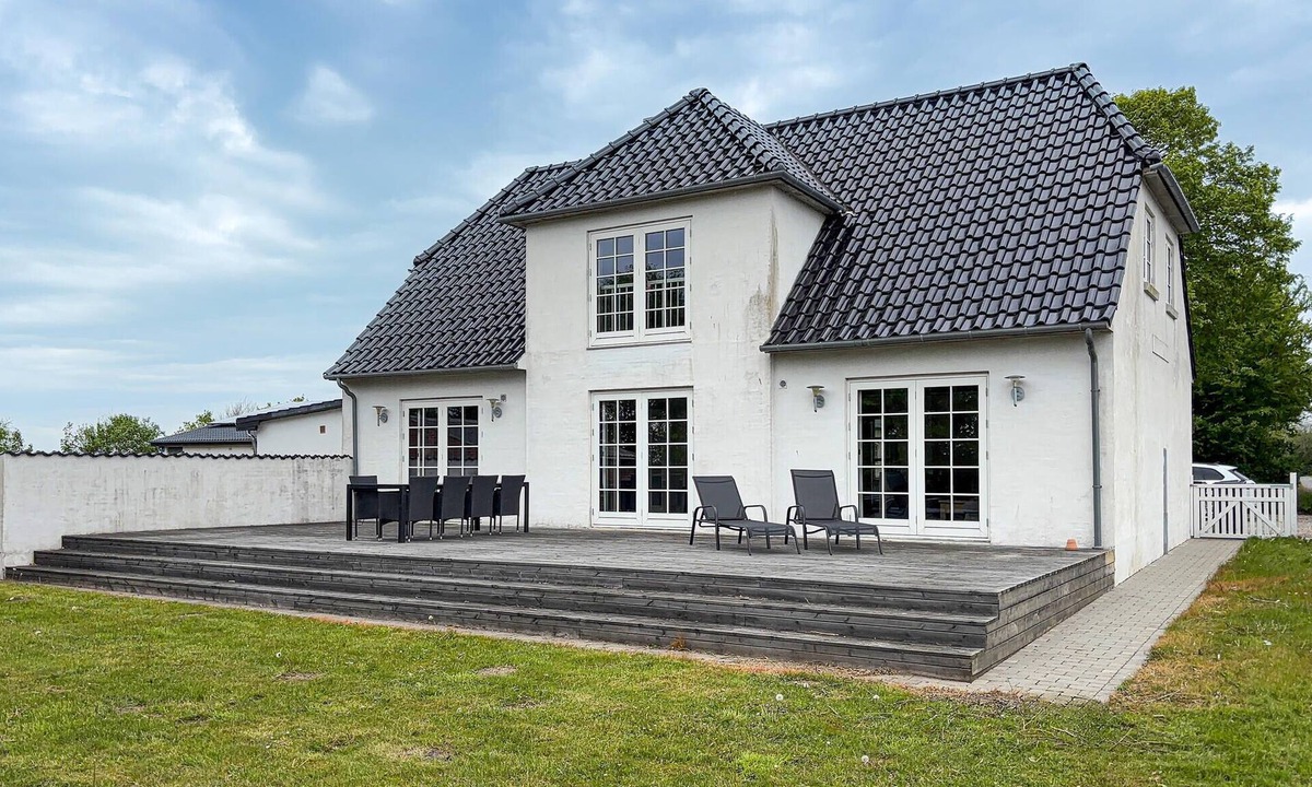 Esbjerg Municipality House | Stunning home in Bramming with WiFi
