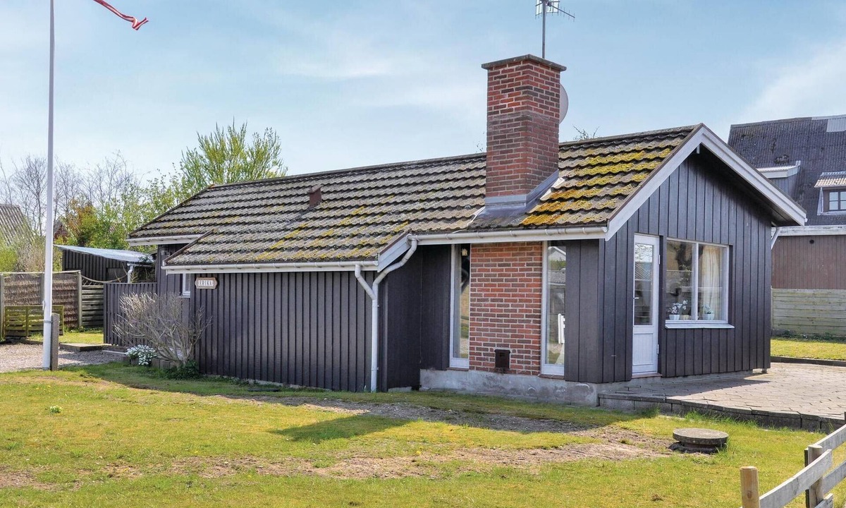 Brunsnaes House | Stunning home in Broager with kitchen