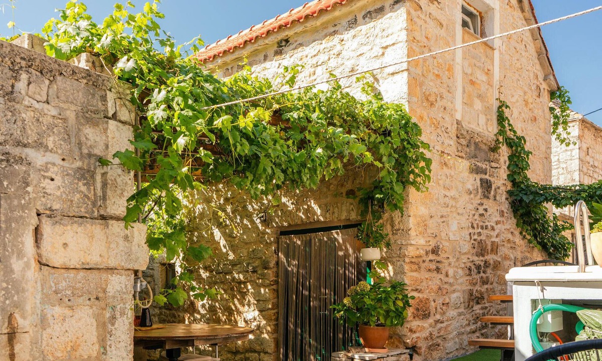 Donje Selo House | Stunning home in Donje Selo