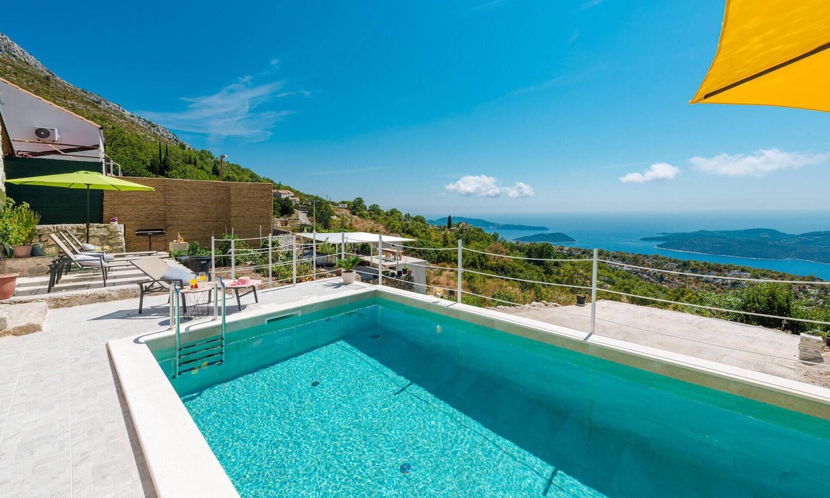 Dubrovacko Primorje House | Stunning home in Dubravica
