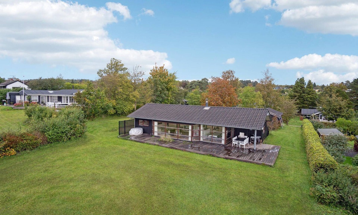 Lyngsbæk Strand House | Stunning home in Ebeltoft with sauna