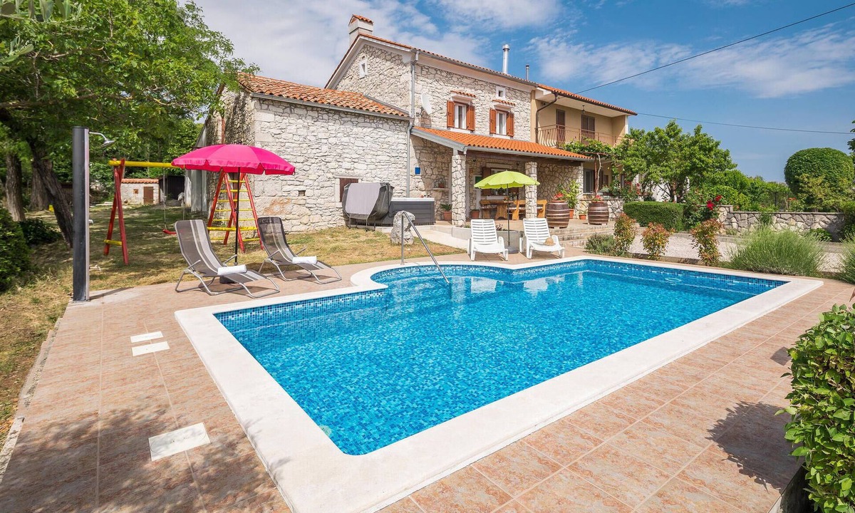 Sveta Nedelja House | Stunning home in Erzisce