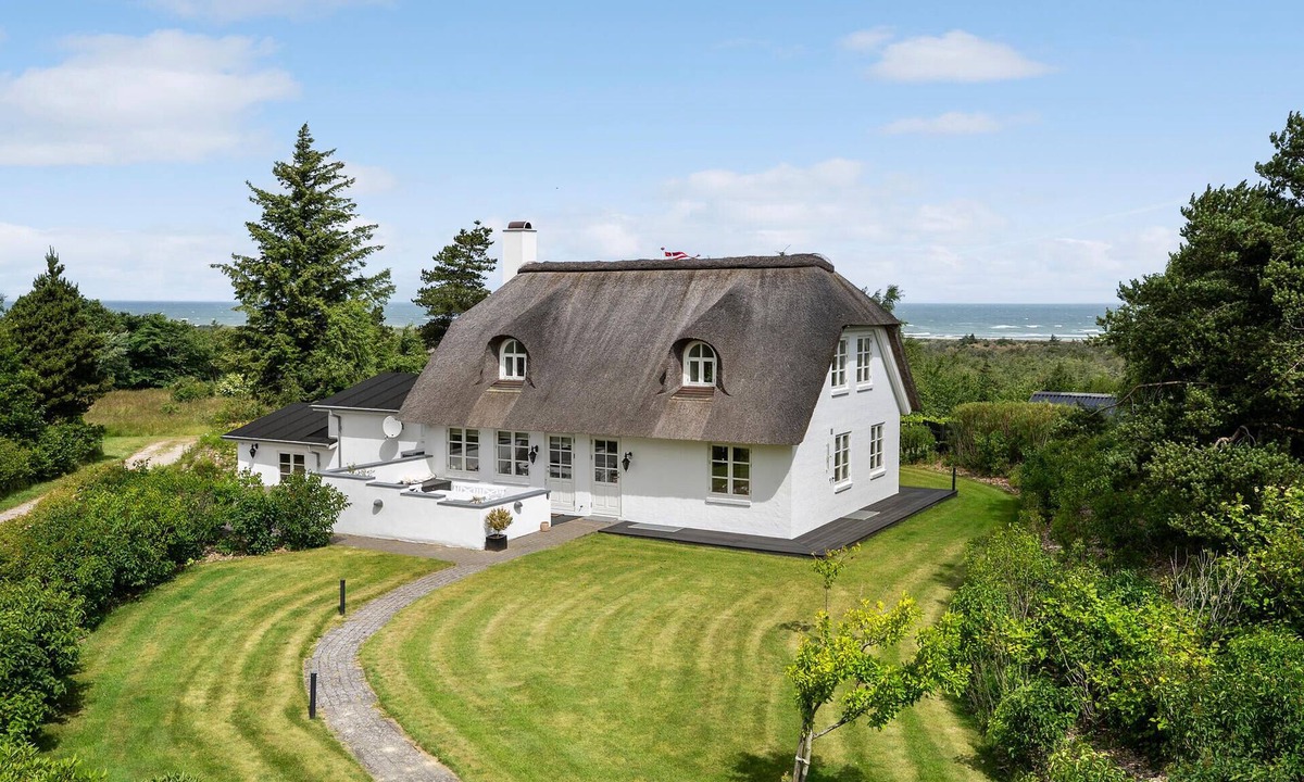 Slette Strand House | Stunning home in Fjerritslev with sauna