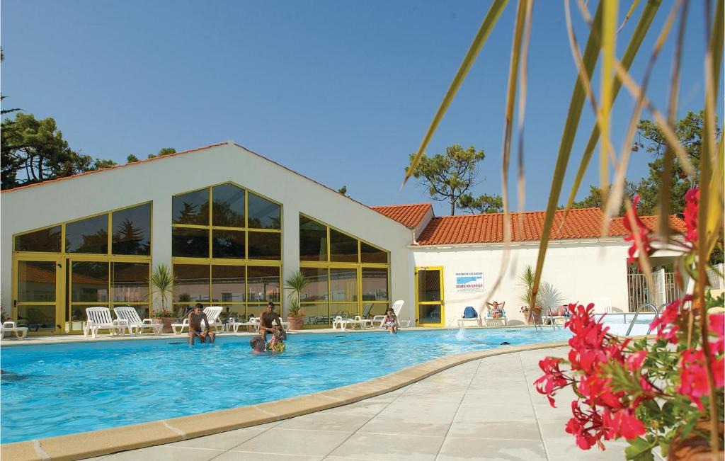 Saint-Hilaire-de-Riez House | Stunning home in St Hilaire de Riez with 2 Bedrooms, WiFi and Outdoor swimming pool