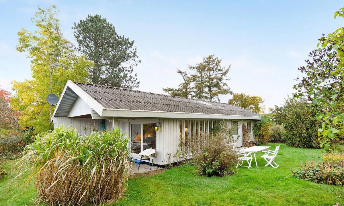Smidstrup Strand House | Stunning home in Gilleleje with WiFi
