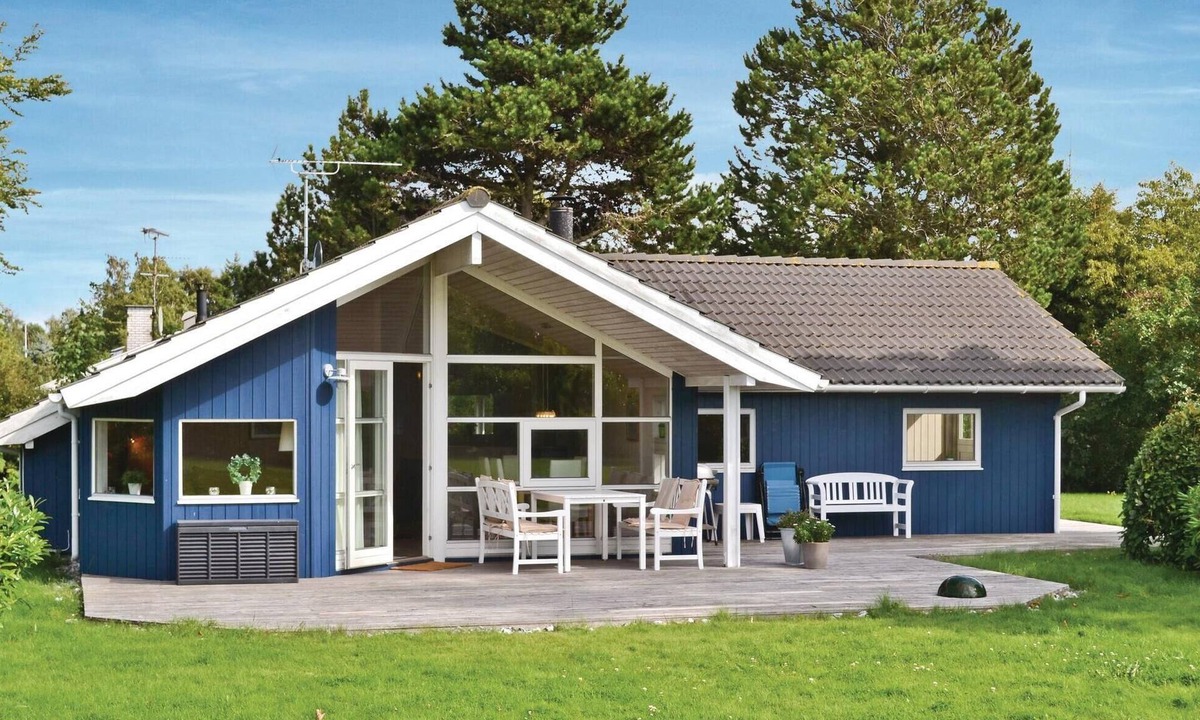 Udsholt Sand House | Stunning home in Græsted with sauna