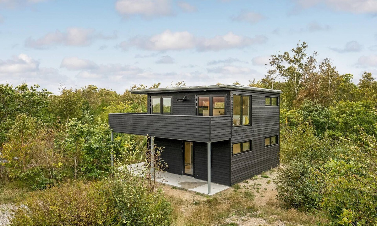 Grena Strand House | Stunning home in Grenaa with sauna