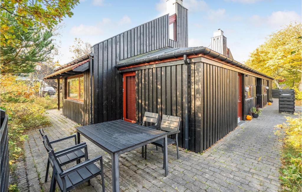 Grena Strand House | Stunning Home In Grenaa With Kitchen