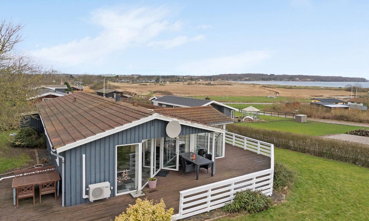 Vikær Strand House | Stunning home in Haderslev with WiFi