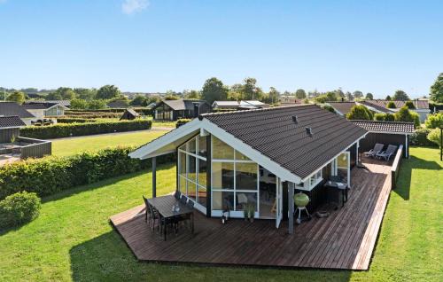 Flovt Strand House | Stunning Home In Haderslev With Wifi
