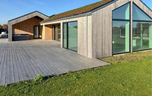 Skovbyballe House | Stunning Home In Haderslev With Wifi