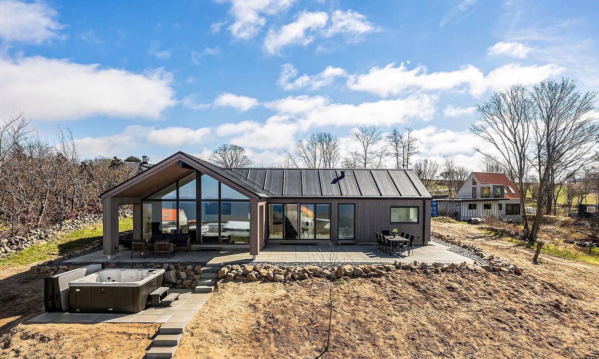 Vang House | Stunning home in Hasle with sauna