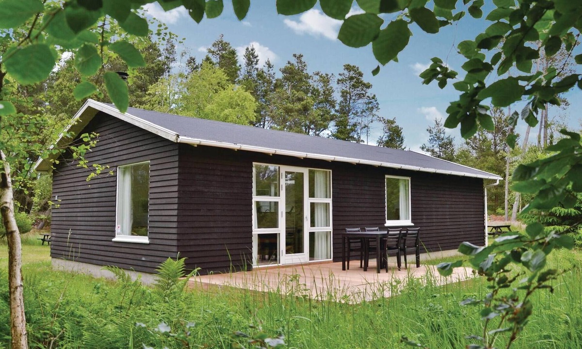 Hirtshals House | Stunning home in Hirtshals with WiFi