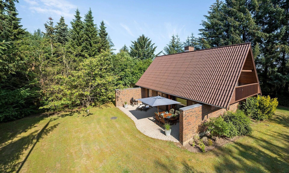 Hojslev House | Stunning home in Højslev with WiFi