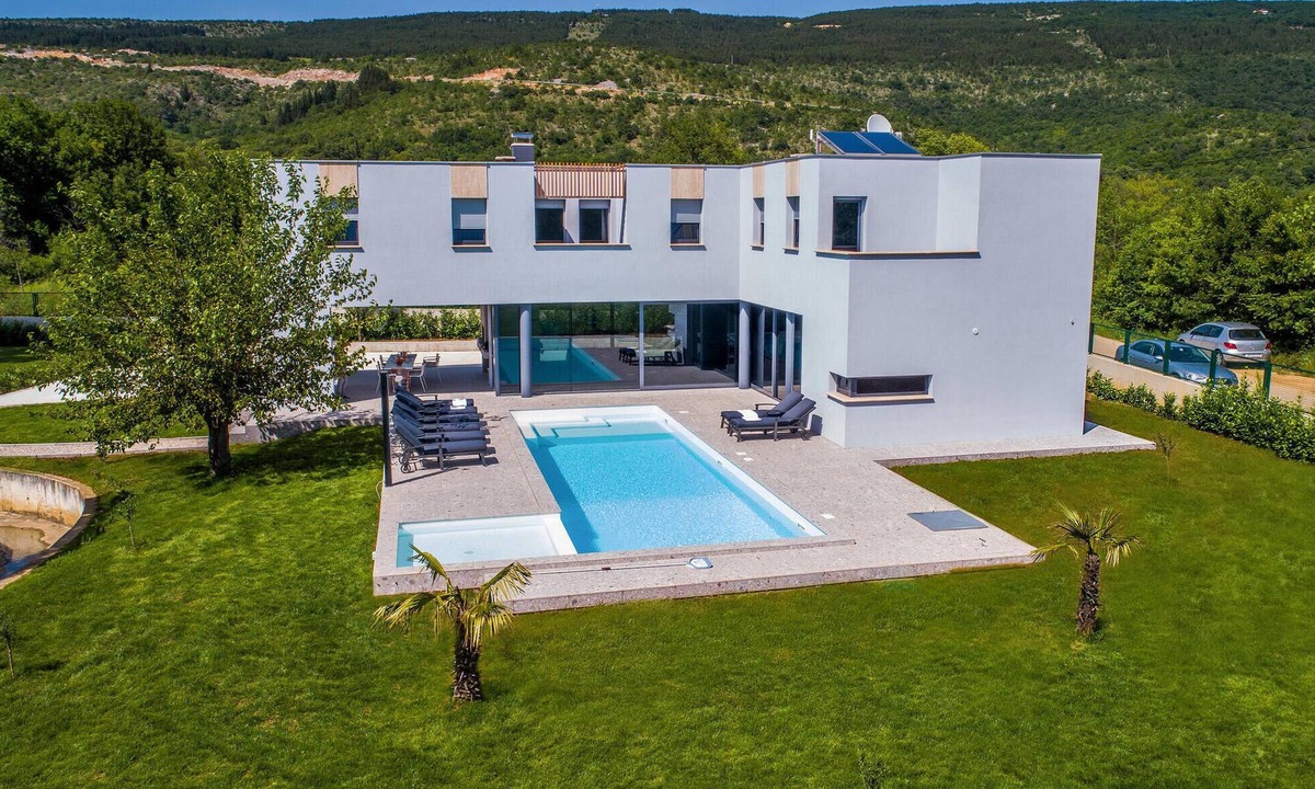 Donji Prolozac House | Stunning home in Donji Prolozac with sauna