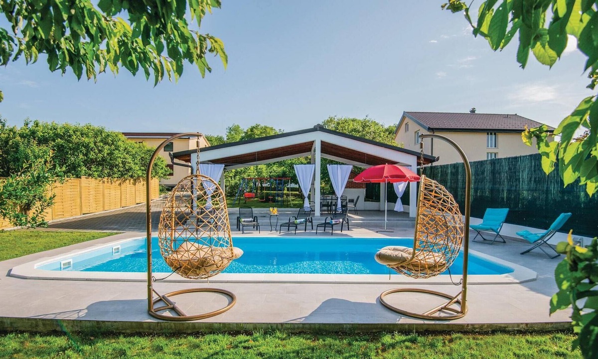 Donji Prolozac House | Stunning home in Prolozac Donji