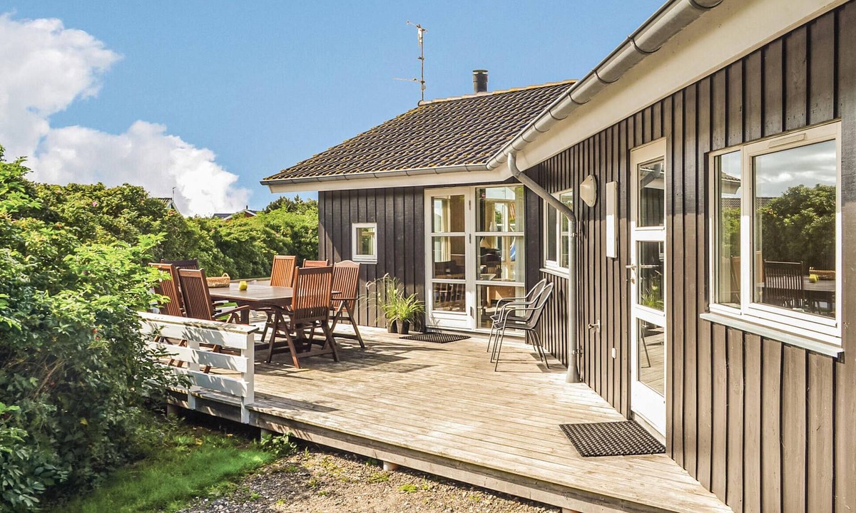 Haurvig House | Stunning home in Hvide Sande with sauna