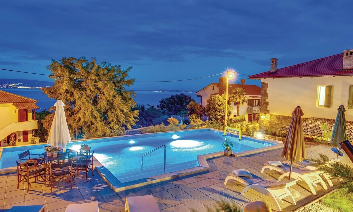 Poljane House | Stunning home in Icici