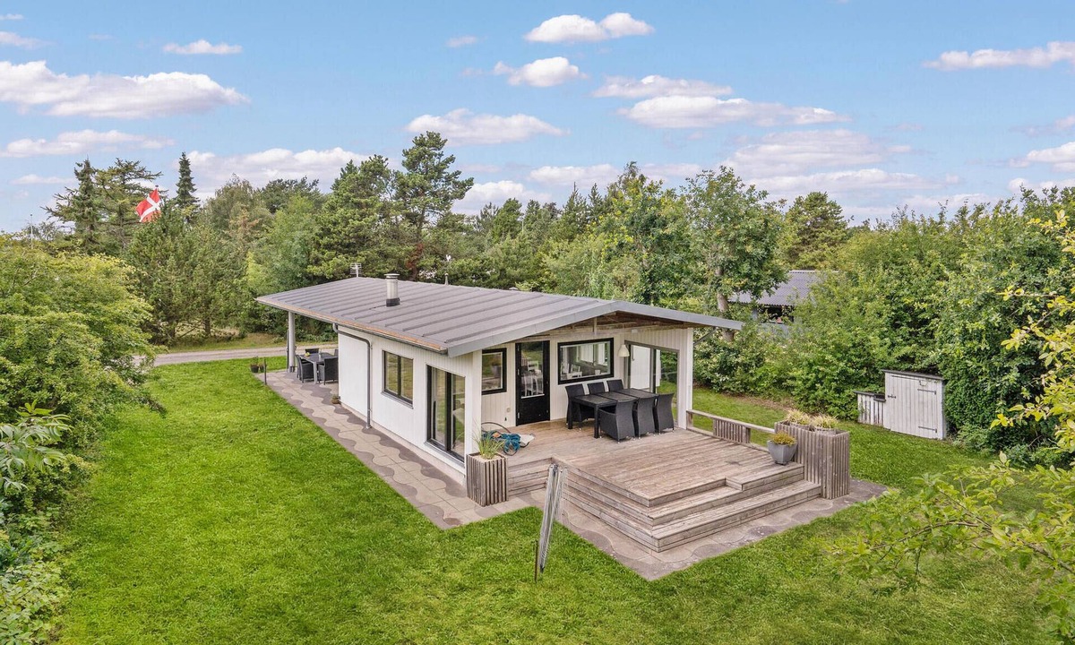 Juelsminde House | Stunning home in Juelsminde with WiFi