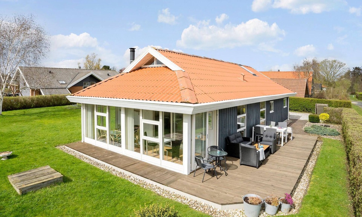 Pøt Strandby House | Stunning home in Juelsminde with WiFi