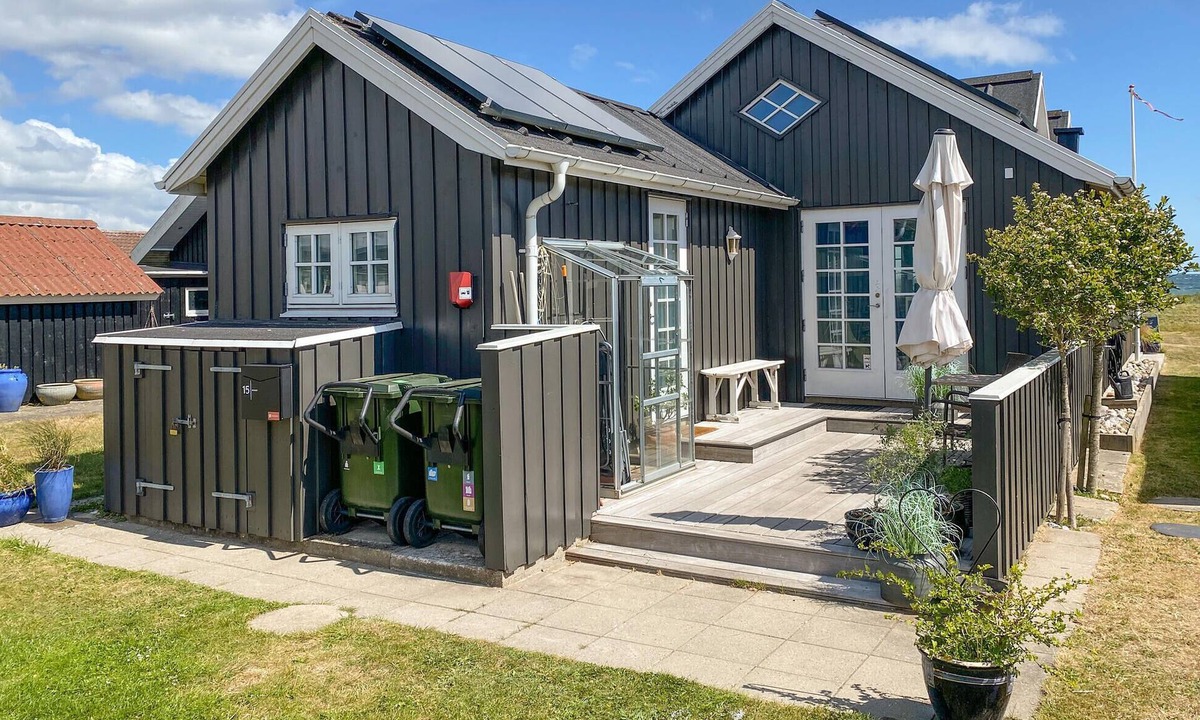 Juelsminde House | Stunning home in Juelsminde with WiFi