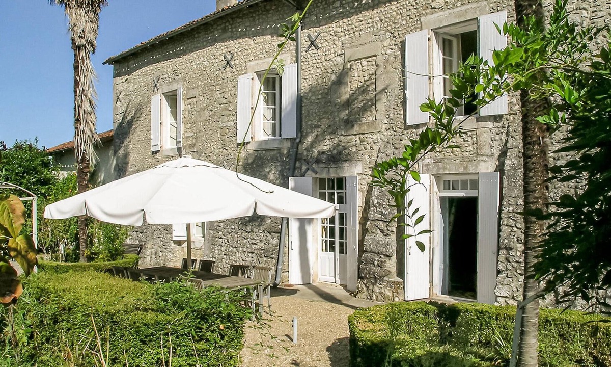 Juignac House | Stunning home in Juignac