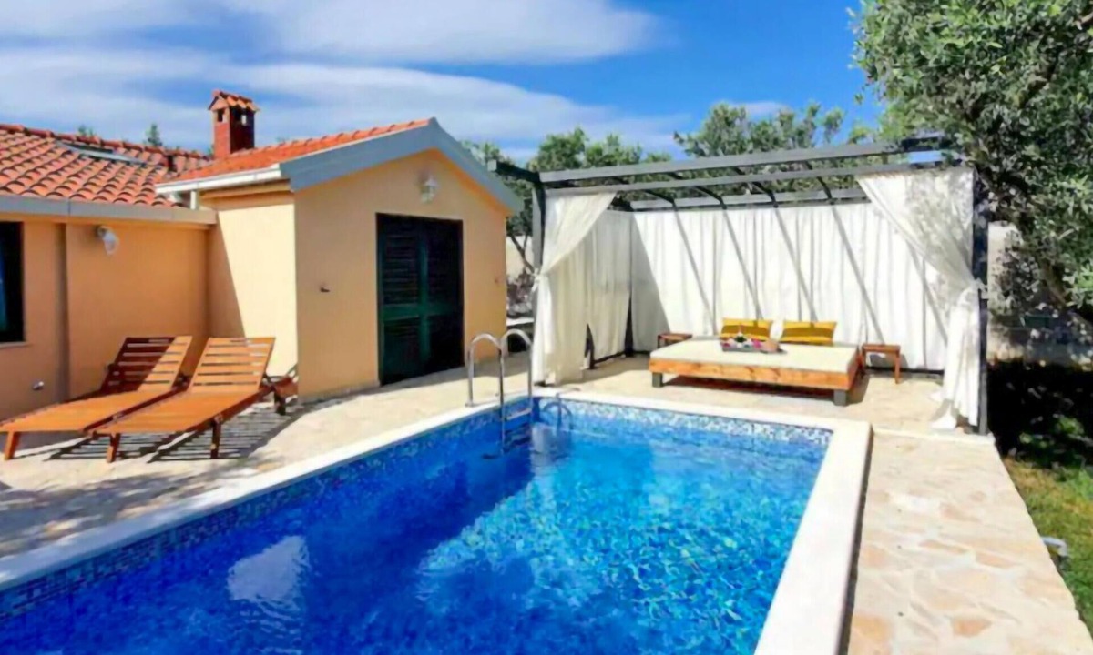 Kastel Novi House | Stunning home in Kastel Novi