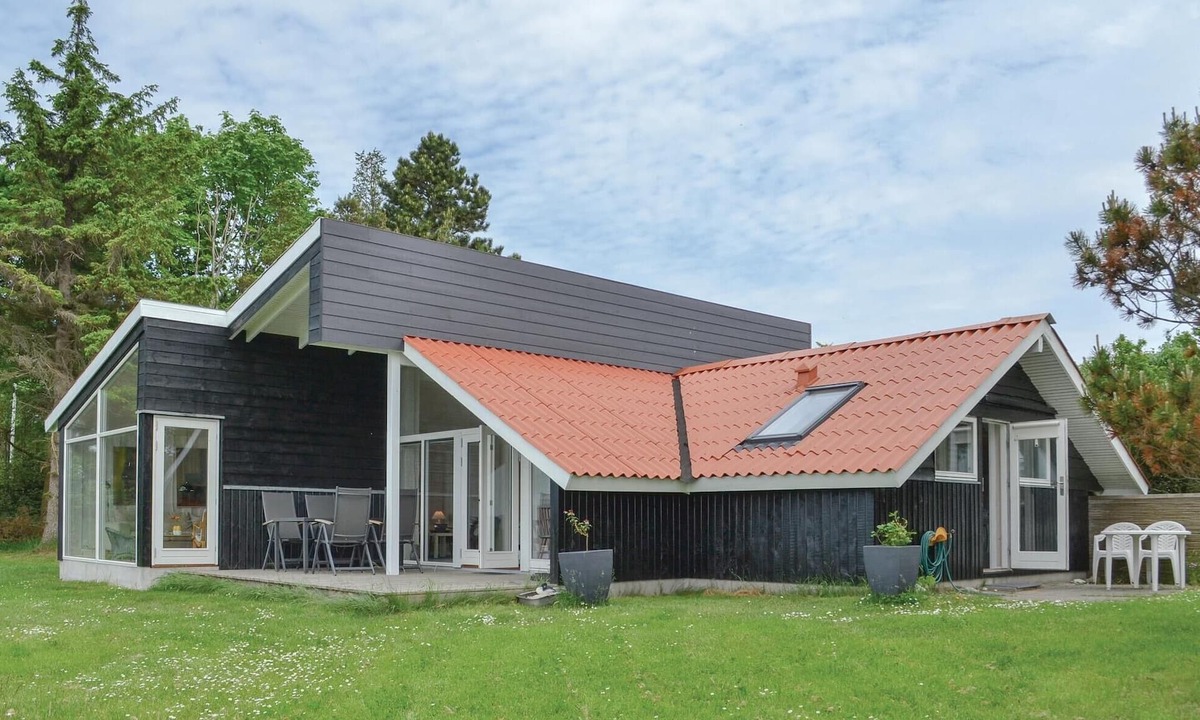 Knebel House | Stunning home in Knebel