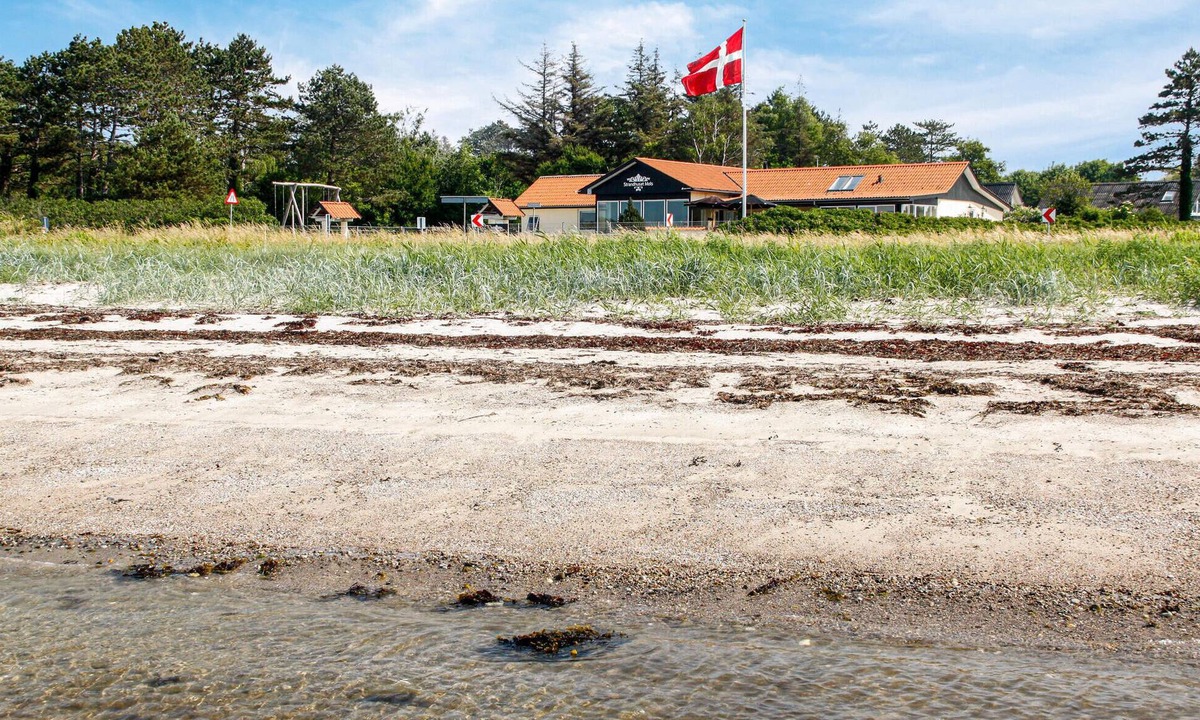 Knebel House | Stunning home in Knebel with sauna