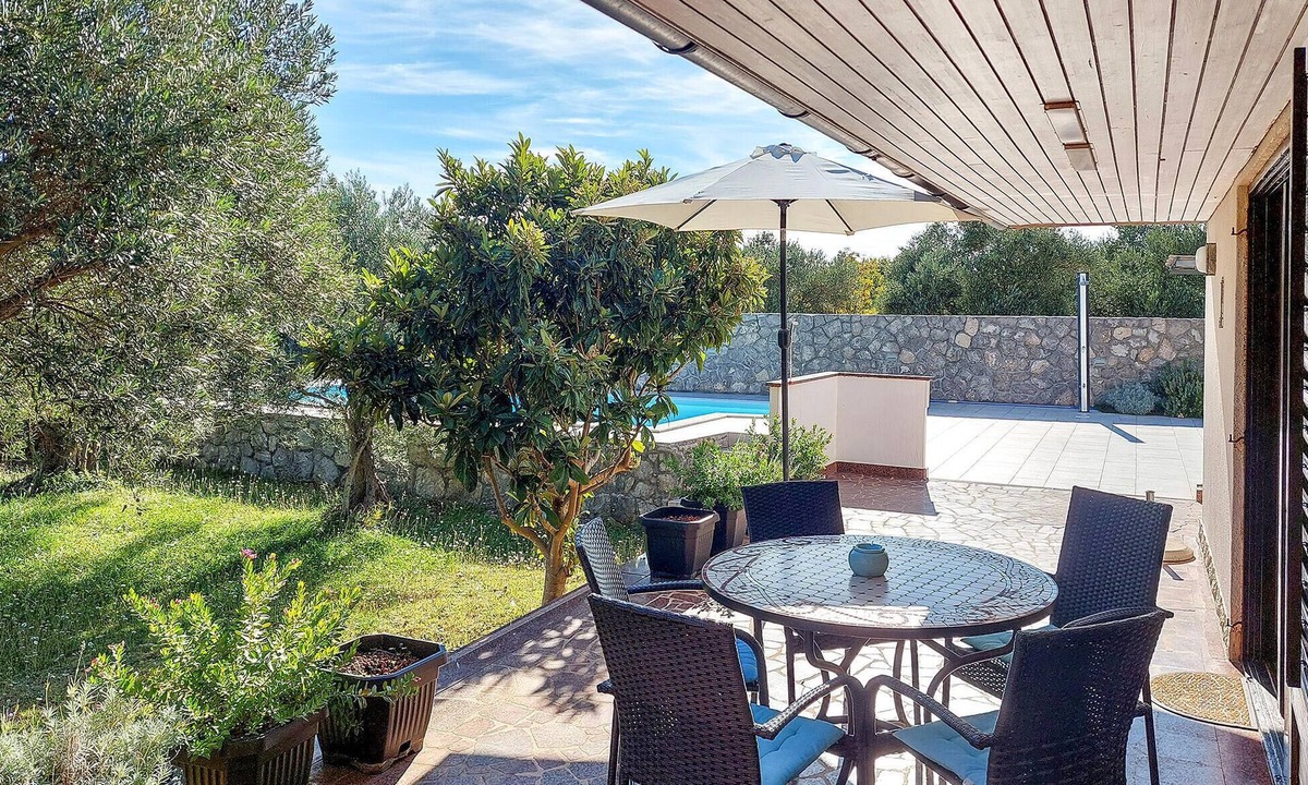 Kornic House | Stunning home in Kornic