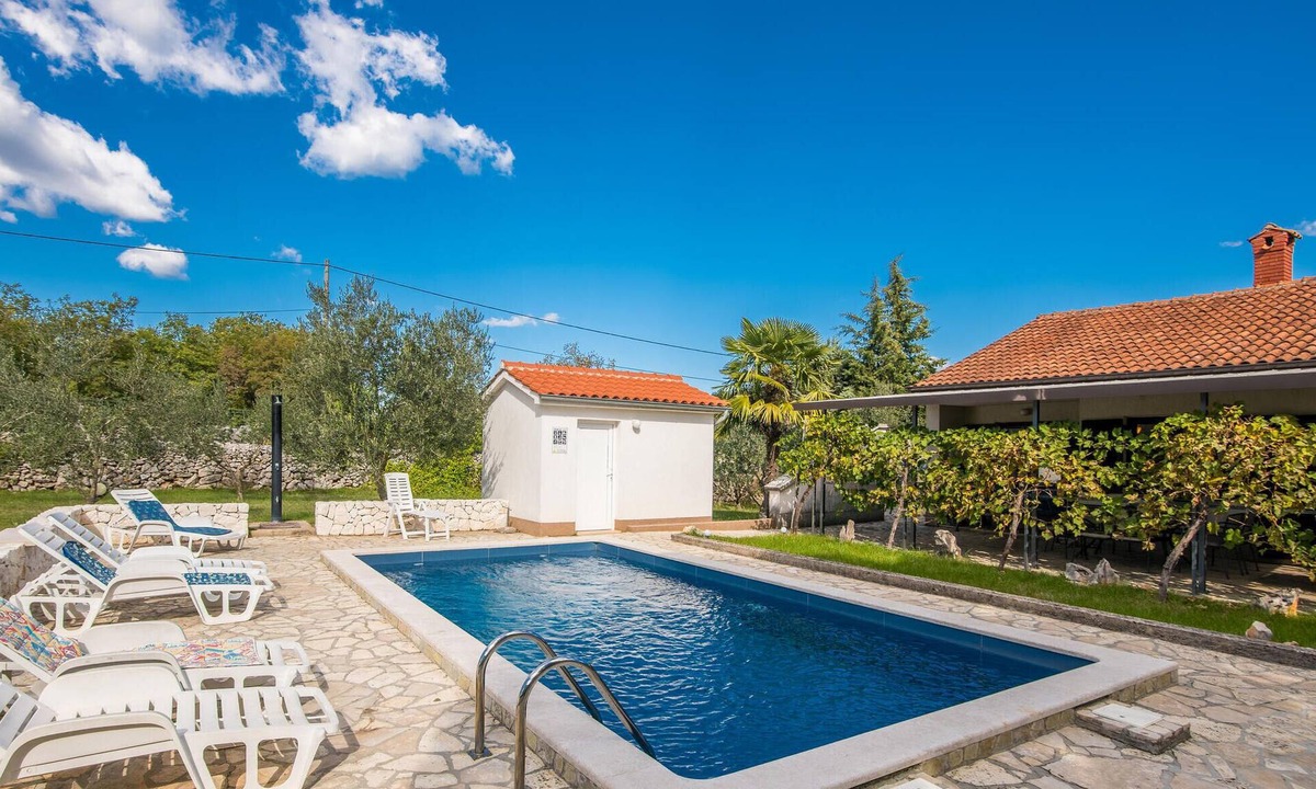 Gostinjac House | Stunning home in Malinska