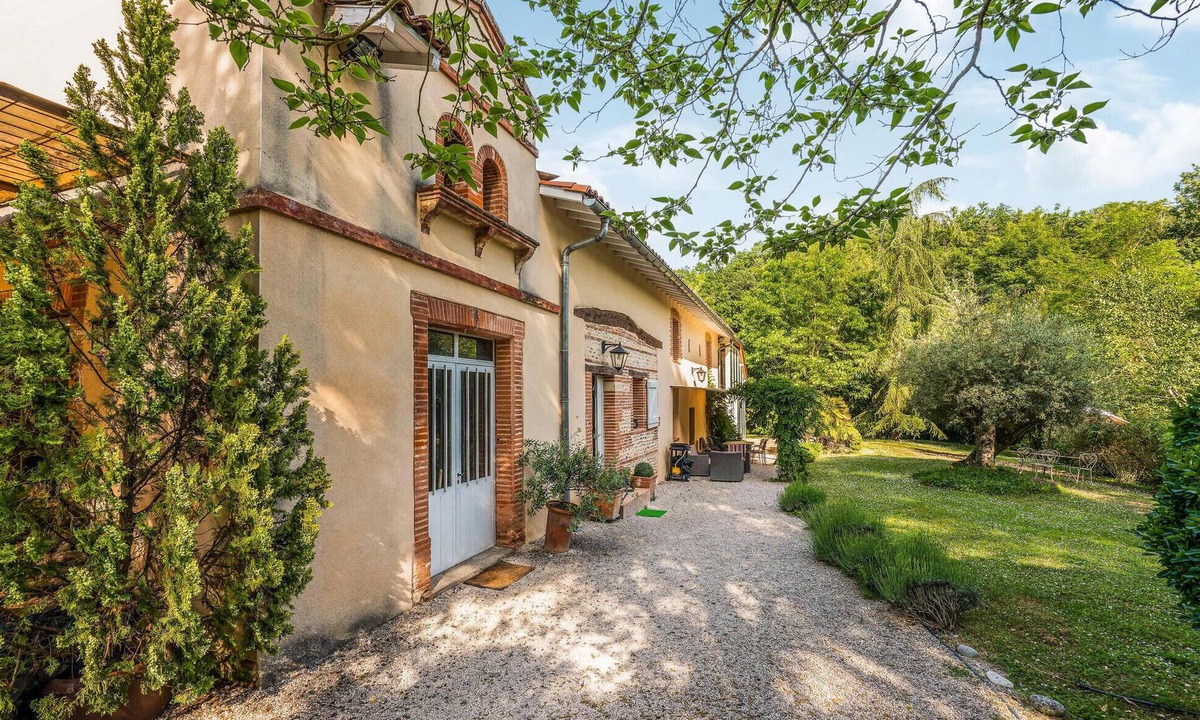 Marquefave House | Stunning home in Marquefave with sauna
