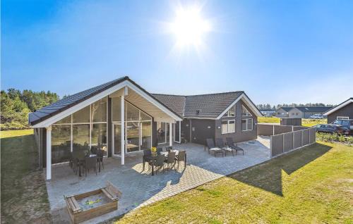 Houstrup House | Stunning Home In Nørre Nebel With Sauna