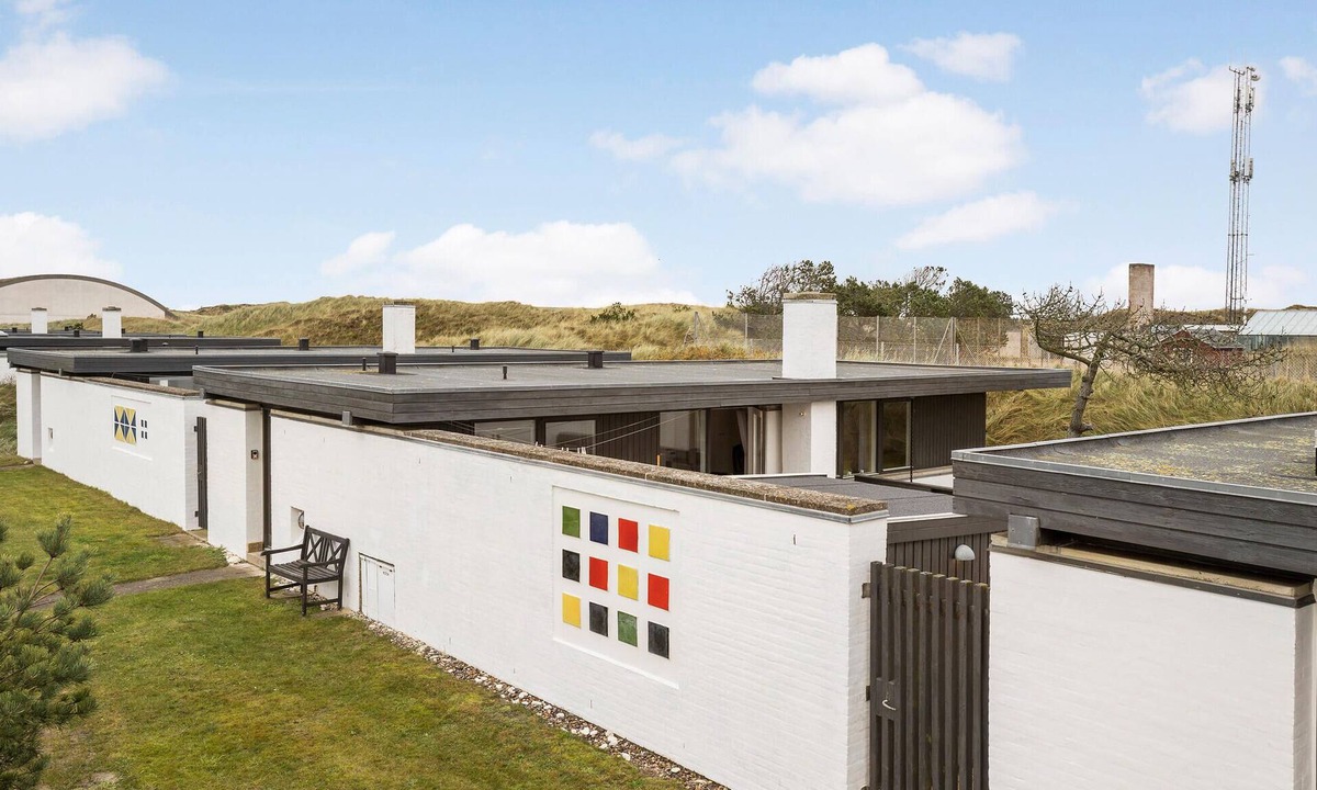 Pandrup House | Stunning home in Pandrup with kitchen