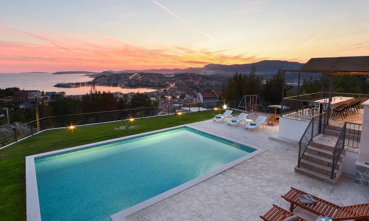 Podstrana House | Stunning home in Podstrana