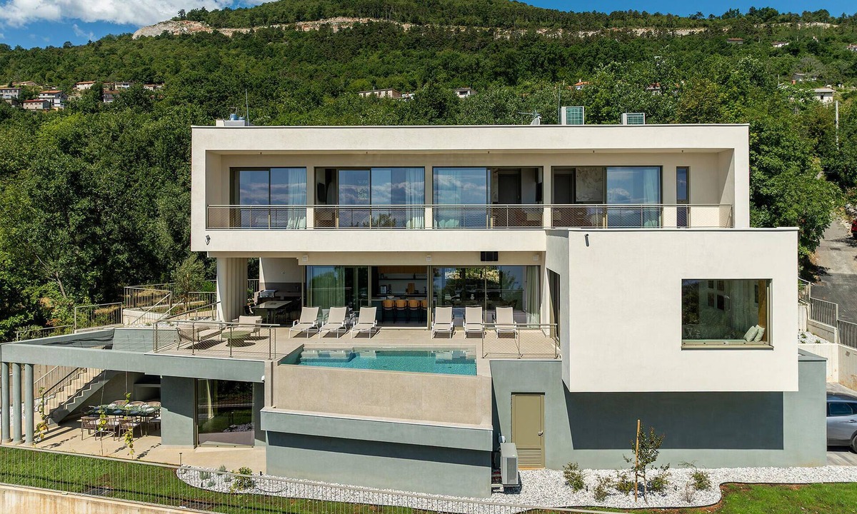 Poljane House | Stunning home in Poljane with sauna