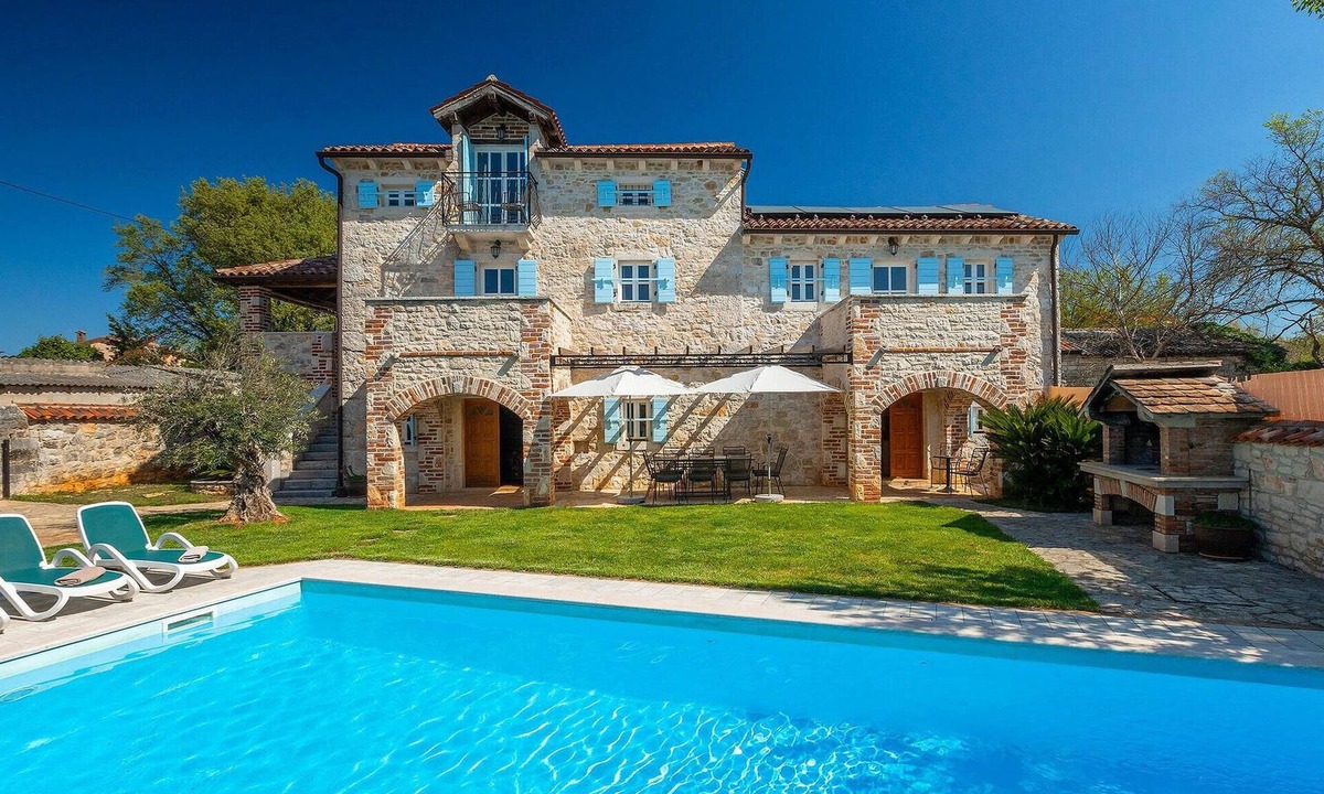 Susnjici House | Stunning home in Porec