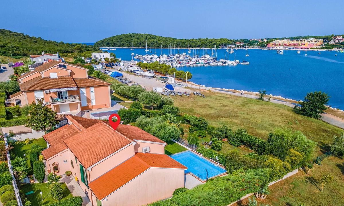 Banjole House | Stunning home in Pula
