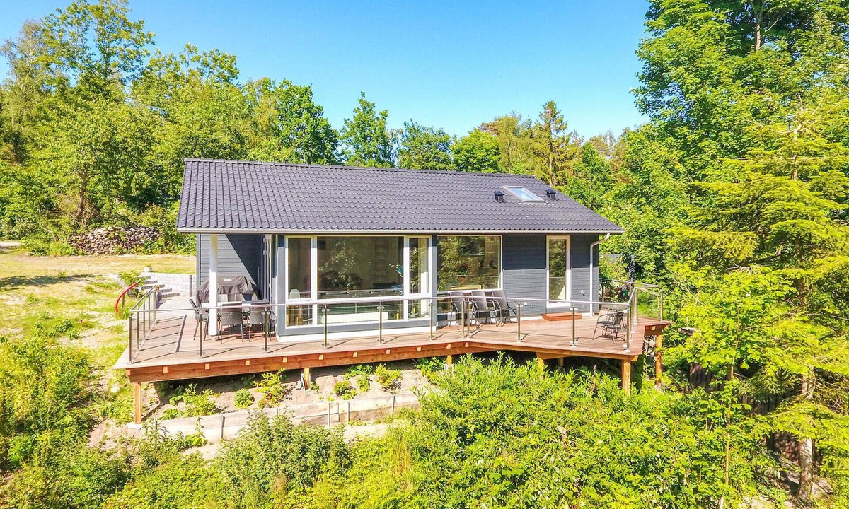 Ronne House | Stunning home in Rønne with WiFi